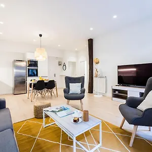 https://arrasate-suite-apartment.sansebastianhotels.net